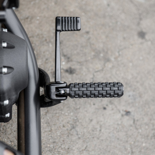 PartzBiz HD: 3485709-Arlen Ness Airtrax Footpegs Male Black Knurled Pair Passenger Harley Softail 18+