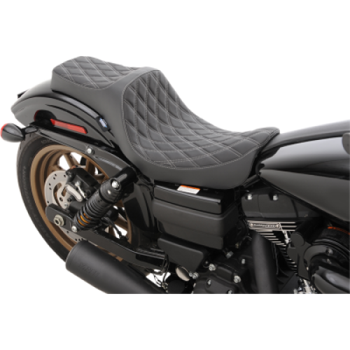 PartzBiz HD: 3478455-Drag Specialties PredatorIII Slip Stop Seat Smooth Black Vinyl 06-17 Harley Dyna PartzBiz HD: 3478455-Drag Specialties PredatorIII Slip Stop Seat Smooth Black Vinyl 06-17 Harley Dyna