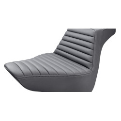PartzBiz HD 818-31-171 - Saddlemen Step Up Seat Tuck N Roll สีดำ Harley 18+ Softail Breakout FXBR/S