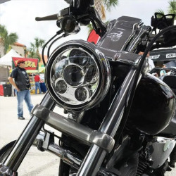 PartzBiz HD HW195024 - Hogworkz 5-3/4‚” ไฟ LED สีขาว Chrome V2 ไฟหน้า 45W Harley Dyna Softail XL