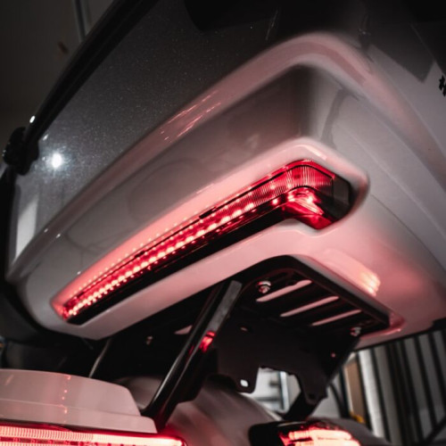 PartzBiz HD: -Custom Dynamics ProBeam Red LED Run Brake Turn Tour Pak Arm Harley FLH/T 06-13 2040-2502 20402502 PB-TP-ARM-13R electra road street tour glide 2020