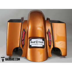 PartzBiz HD BAD-992-B - Bad Dad 992 แผงฟิลเลอร์ LED สีแดงแบบกำหนดเองไฟเลี้ยวไฟท้ายฝาสีดำ Harley | BAD-992-BLK PartzBiz HD BAD-992-B - Bad Dad 992 แผงฟิลเลอร์ LED สีแดงแบบกำหนดเองไฟเลี้ยวไฟท้ายฝาสีดำ Harley | BAD-992-BLK