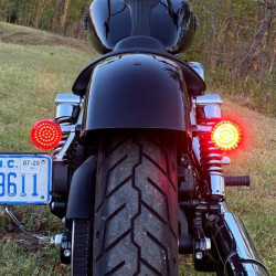 PartzBiz HD GEN-4-R-1157 - Custom Dynamics Red Dual Function ไฟเลี้ยว LED ใส่ Harley FLHX FLTRX | GEN-200-R-1157