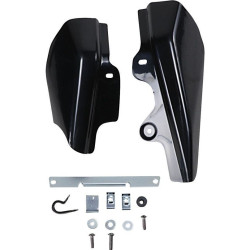 PartzBiz HD DS05040323 - Drag Specialties ตัวเบี่ยงความร้อนเครื่องยนต์ติดเฟรมสีดำ 01-08 Harley Touring 58022-07A 0504-0323