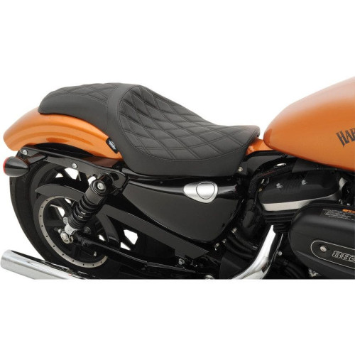 PartzBiz HD: 4417295-Drag Specialties เบาะ Diamond Stitch Predator สำหรับ Harley Sportster XL 10-16 | 0804-0603 PartzBiz HD: 4417295-Drag Specialties เบาะ Diamond Stitch Predator สำหรับ Harley Sportster XL 10-16 | 0804-0603