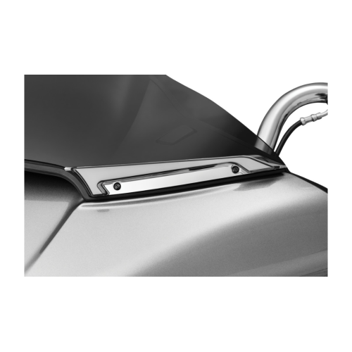 PartzBiz HD: 4413189-Kuryakyn 2945 Chrome Windshield with LED Light & Turn Signal for Harley FLTR 15up | 2945 PartzBiz HD: 4413189-Kuryakyn 2945 Chrome Windshield with LED Light & Turn Signal for Harley FLTR 15up | 2945