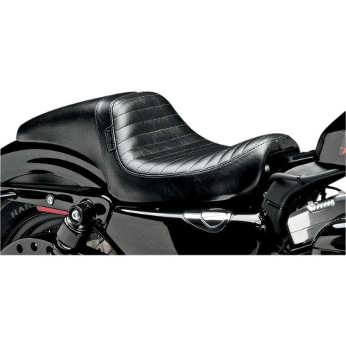 PartzBiz HD: 4410968-Le Pera Daytona Pleated Seat 4 Harley 04-06/10-22 รุ่น XL | แอลเค-542PT