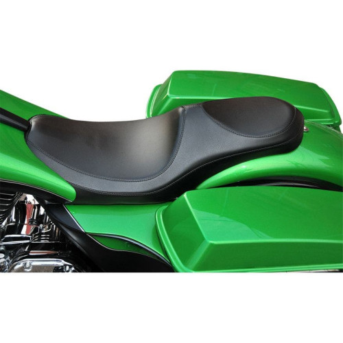 PartzBiz HD: 4410944-Le Pera LK-817PY Smooth Villain 2-Up Seat Harley Touring FLH/T 08-23 Yaffe Tank | Le Pera