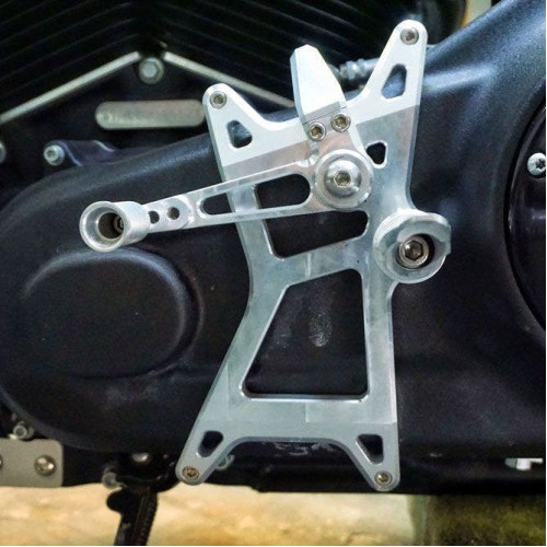 PartzBiz HD: 4403074-Speed Merchant SM Raw Anodized Cruiser Footpegs for Harley Models | HDSP-22